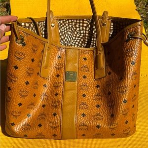 MCM LIZ MEDIUM TOTE BAG COGNAC